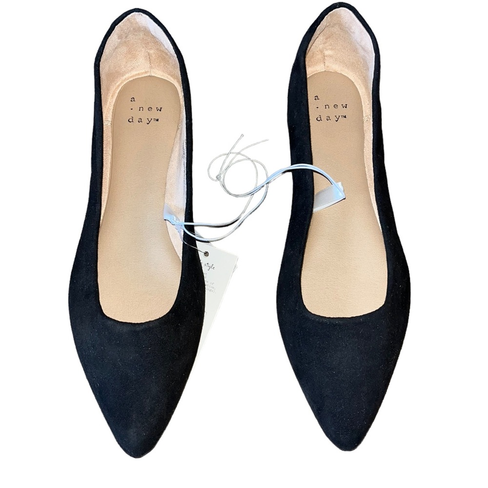 Pointed toe flats 6.5